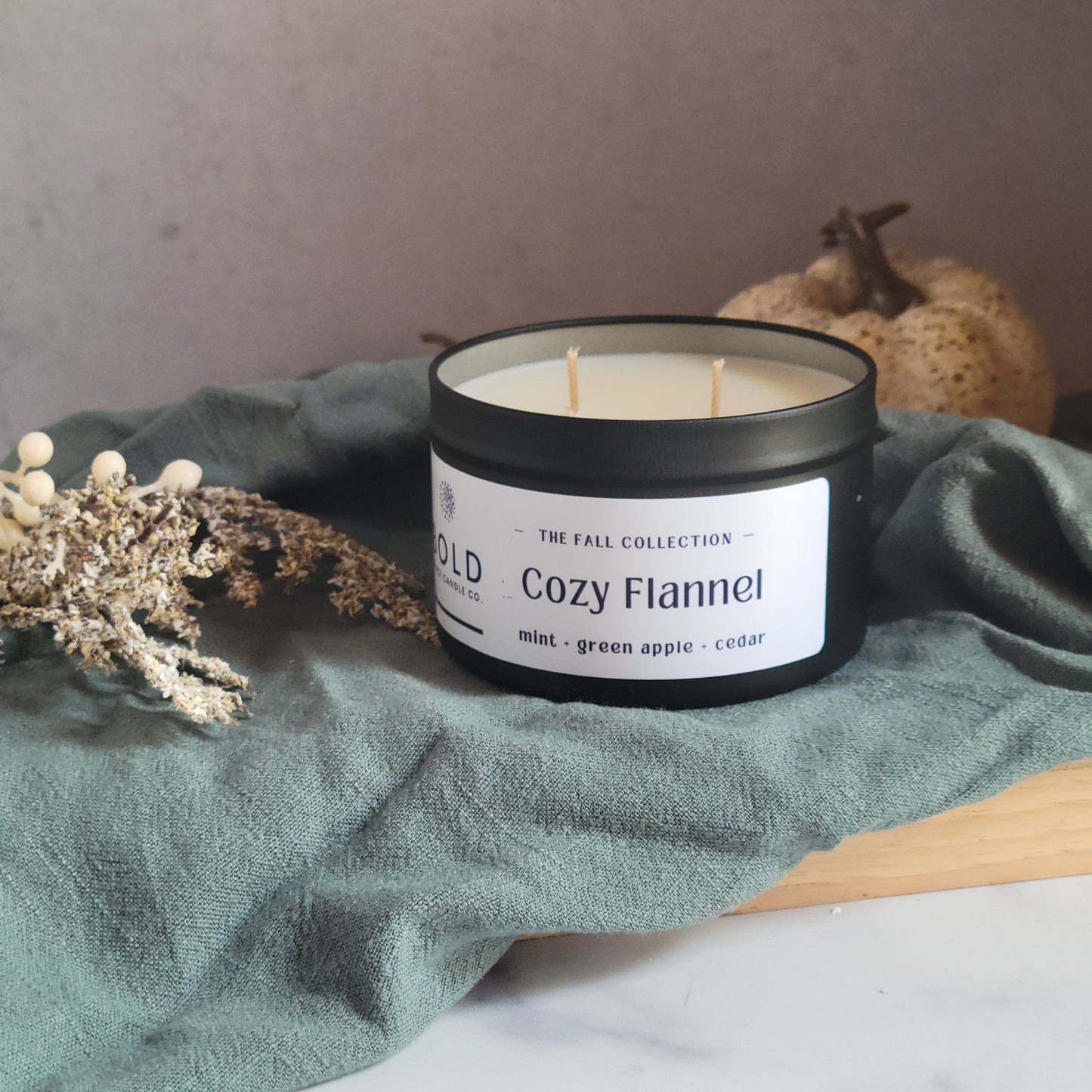Cozy Flannel - Green apple + Cedar + Citrus + Fresh Mint- 6 oz.
