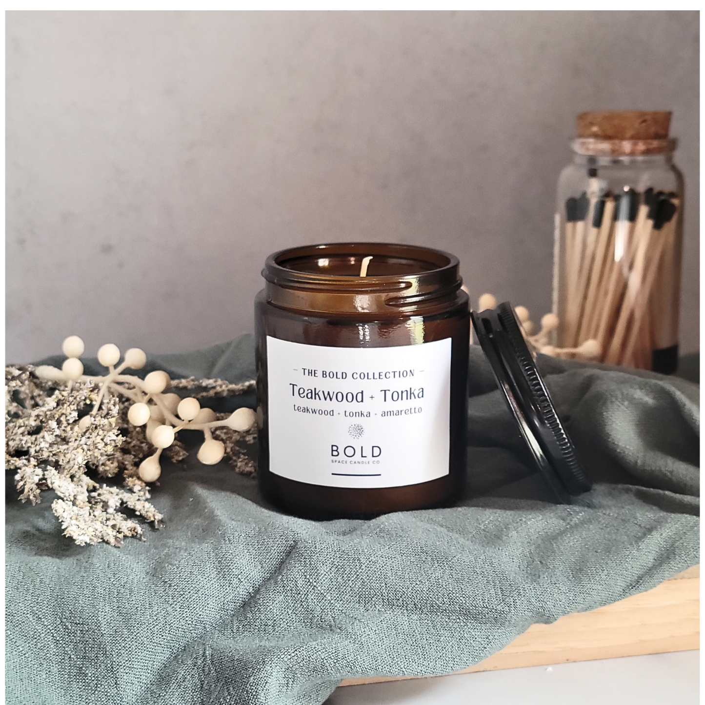 Teakwood & Tonka- Mahagony + Amaretto + Tonka Bean - 3 oz. amber jar