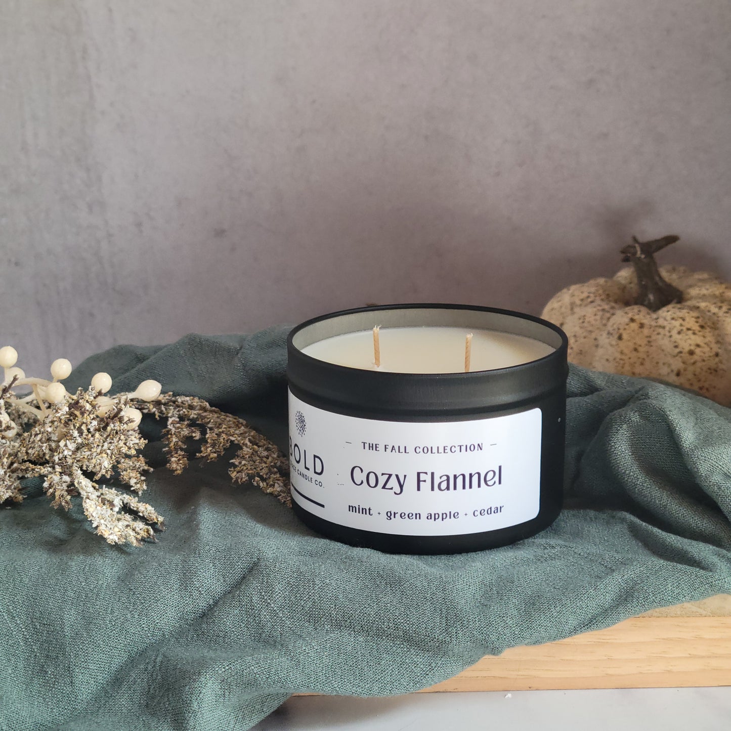Cozy Flannel - Green apple + Cedar + Citrus + Fresh Mint- 6 oz.