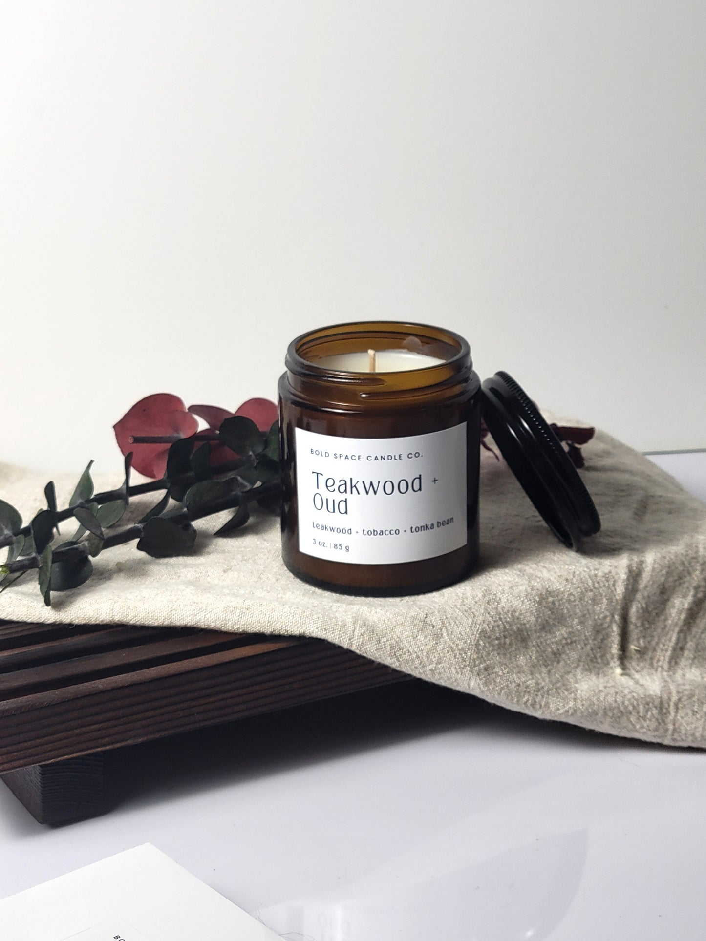 Teakwood & Tonka- Mahagony + Tonka Bean + Oud - 3 oz. amber jar